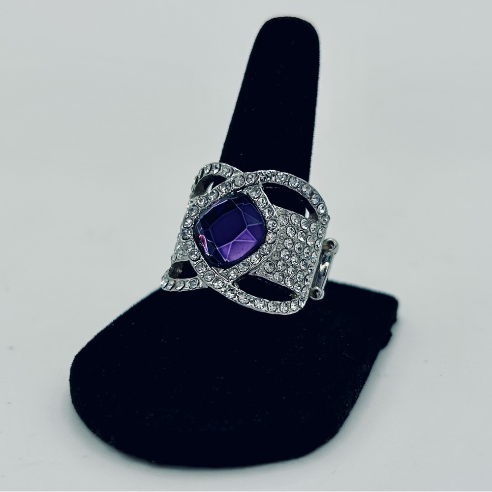 Purple Crystal Rhinestone Statement Ring | Silver Tone Stretch Band